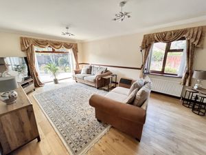 Lounge- click for photo gallery